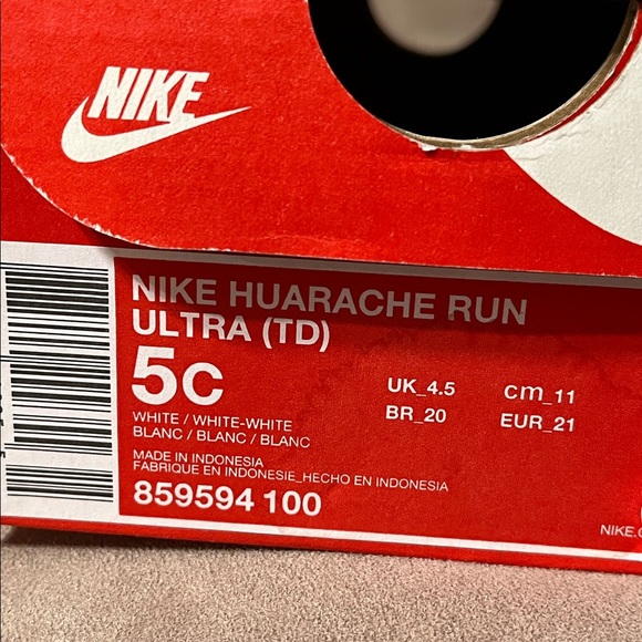 Worn - Picture 5 of 5